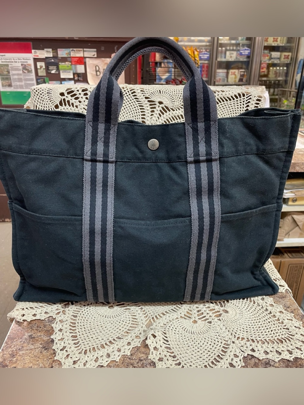 Hermès Fourre-Tout MM vintage Tote Bag crafted in black and grey.